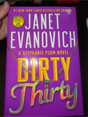 Janet‎ Evanovich - Dirty Thirty (Stephanie Plum Novel) - Purple Cover